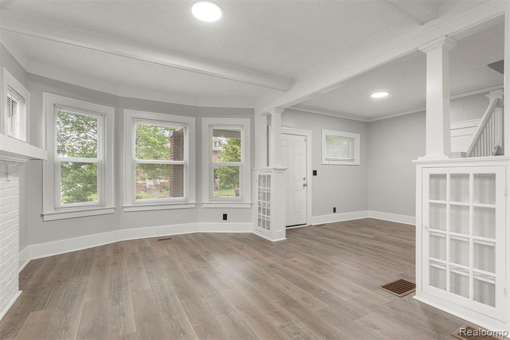 4115 Montgomery Street Property Photo 4