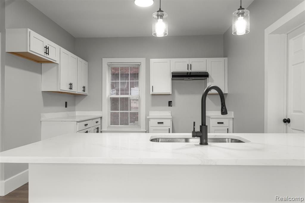 4115 Montgomery Street Property Photo 9