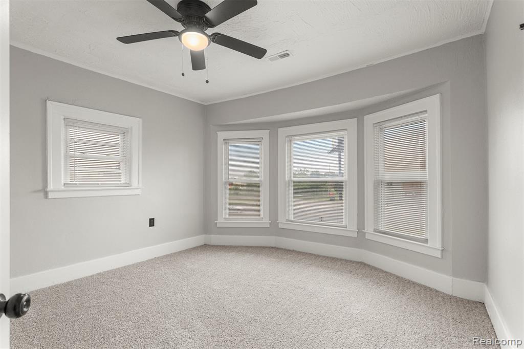 4115 Montgomery Street Property Photo 13