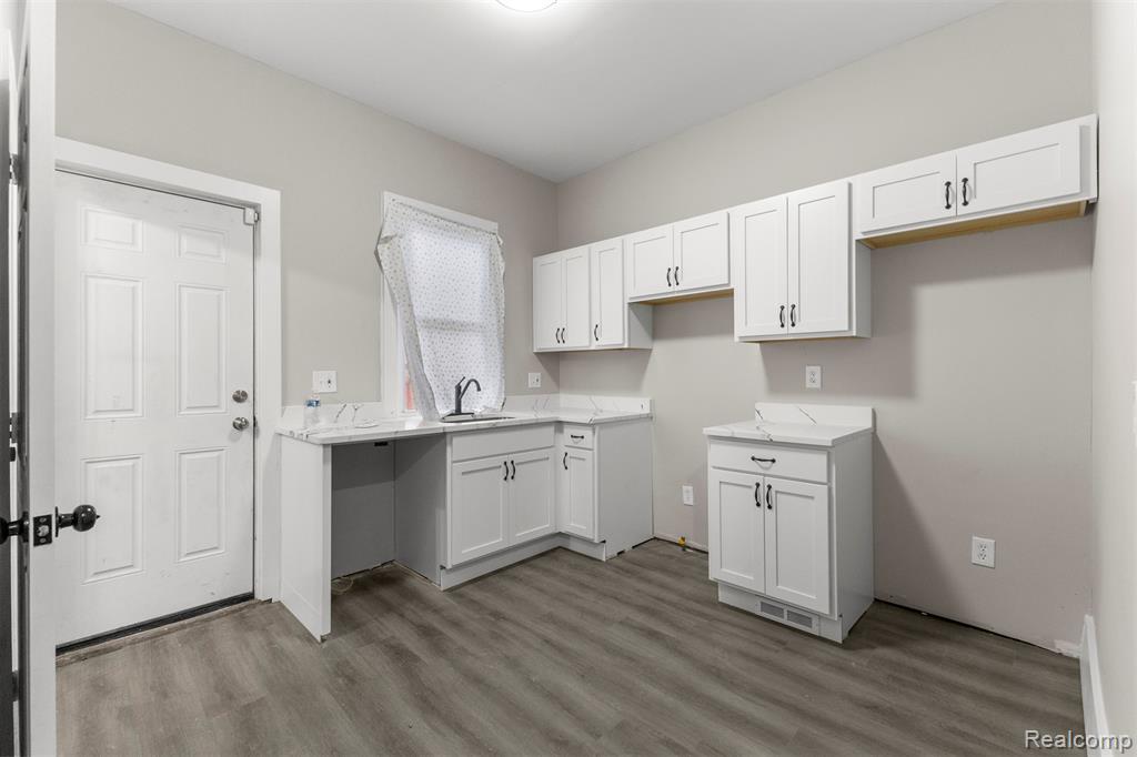 4115 Montgomery Street Property Photo 28