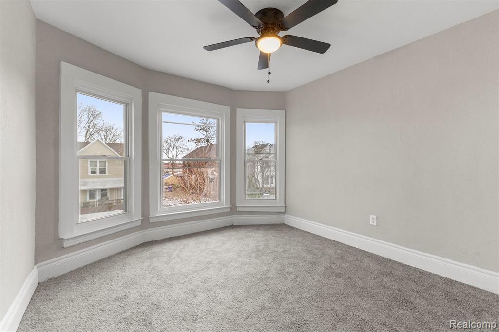 4115 Montgomery Street Property Photo 32