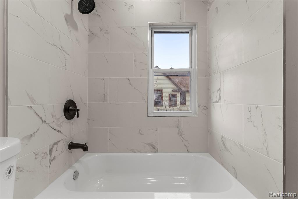 4115 Montgomery Street Property Photo 34