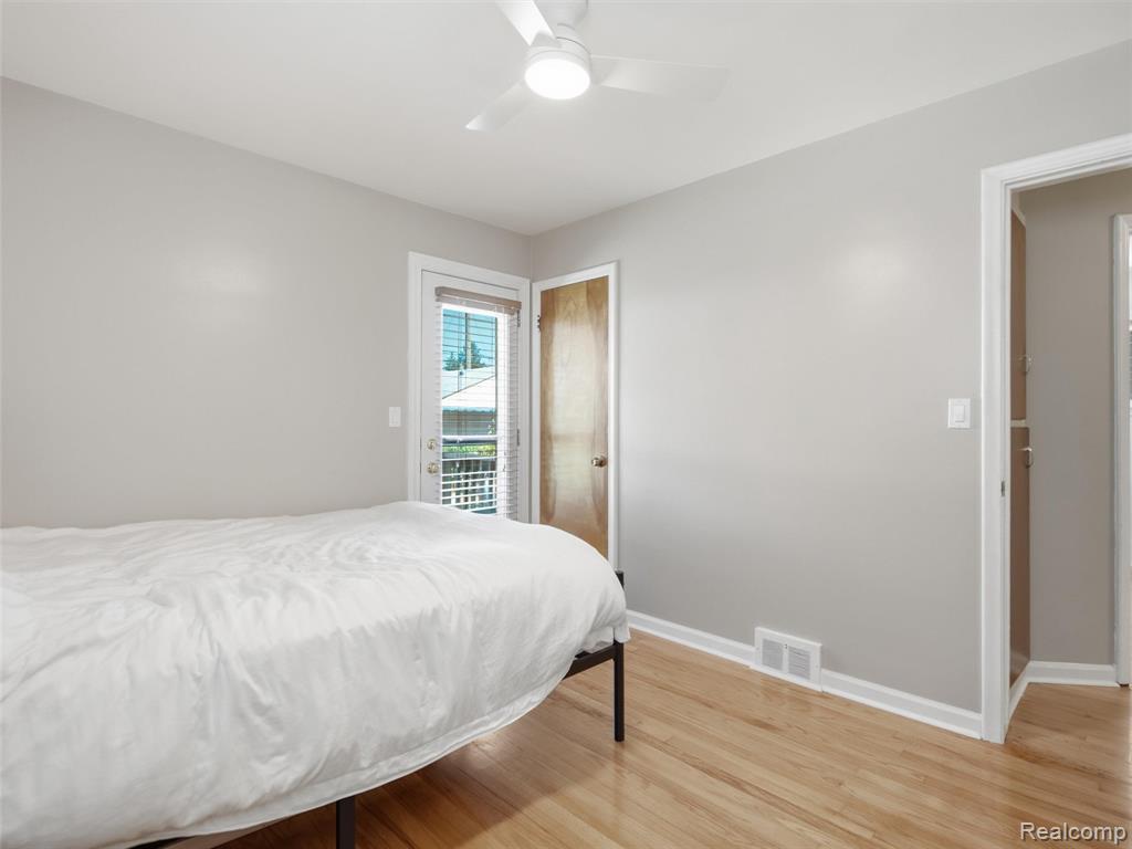 475 E Marshall Street Property Photo 18