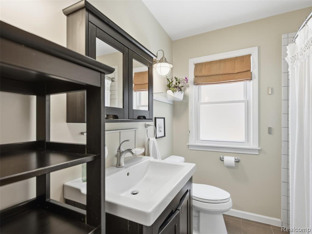 475 E Marshall Street Property Photo 20