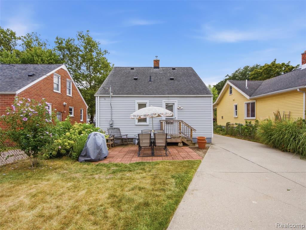 475 E Marshall Street Property Photo 27