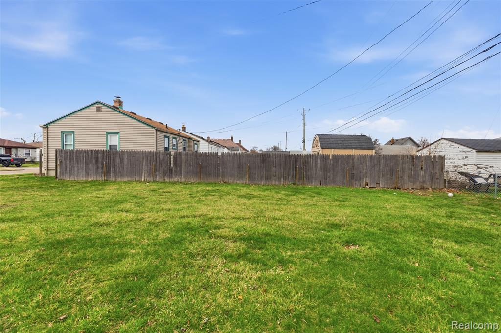 1738 Garfield Avenue Property Photo 10