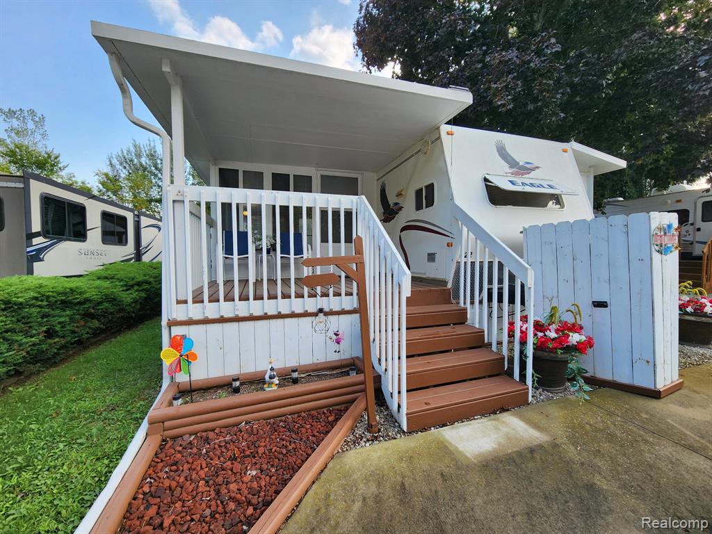 10001 Goodall Road Property Photo 1