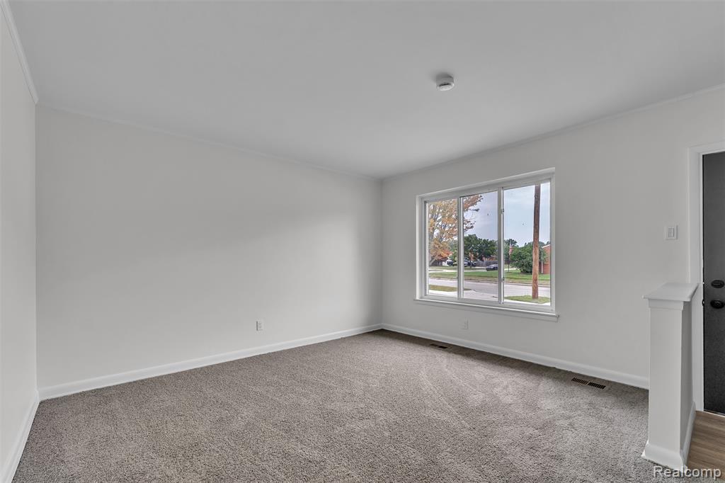 18260 Spring Court Property Photo 8