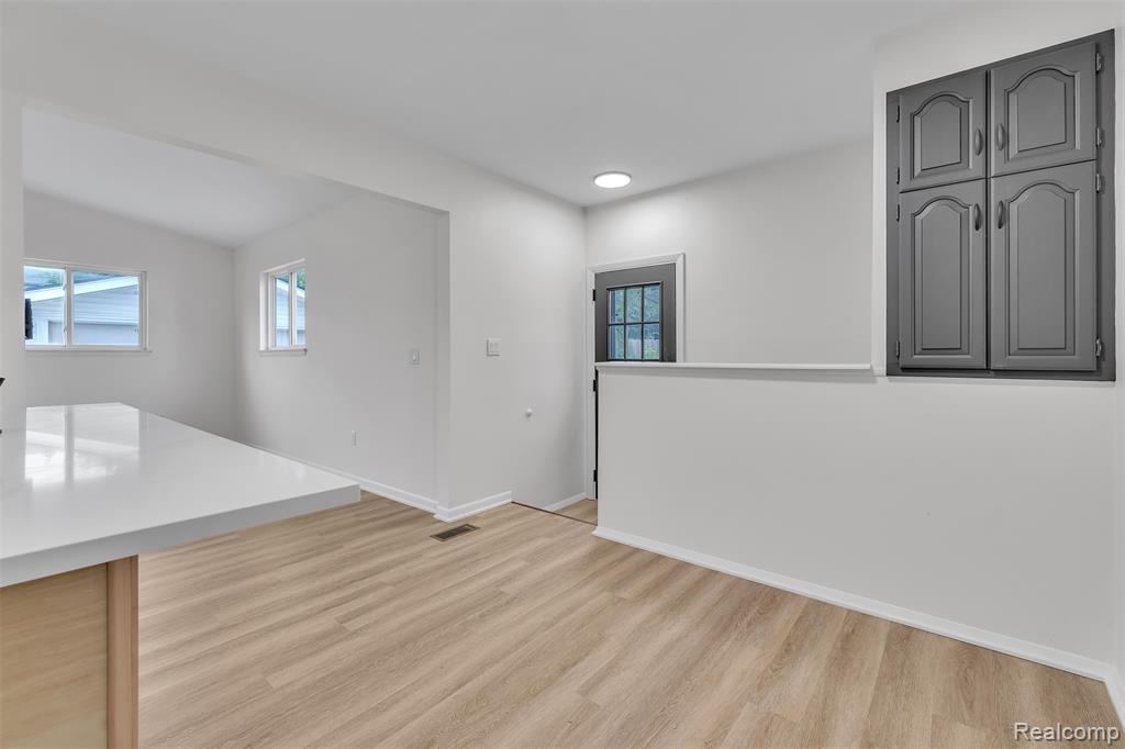 18260 Spring Court Property Photo 17