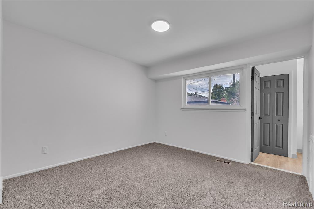18260 Spring Court Property Photo 30