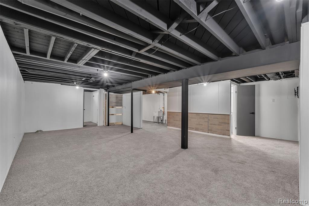18260 Spring Court Property Photo 34