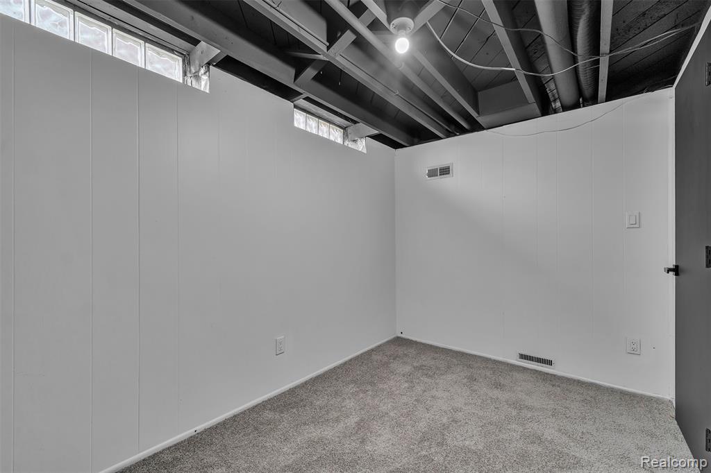 18260 Spring Court Property Photo 39