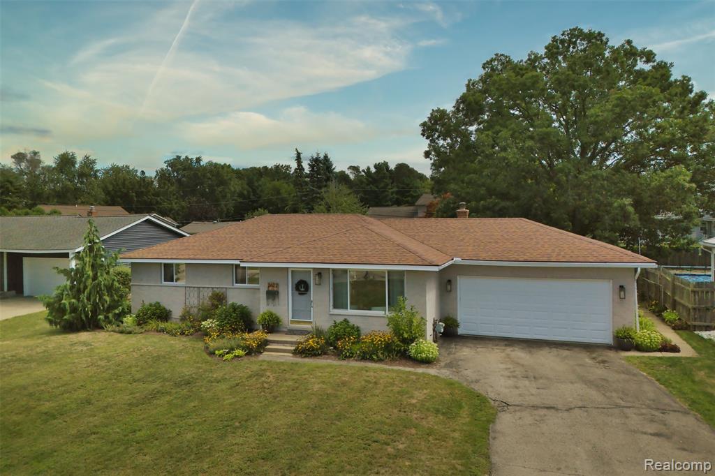 2622 Tampa Drive Property Photo 1
