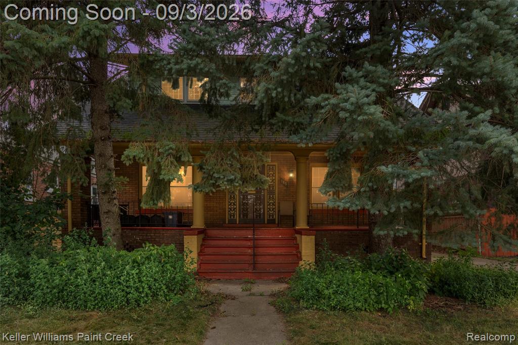 115 Moss Street Property Photo 1