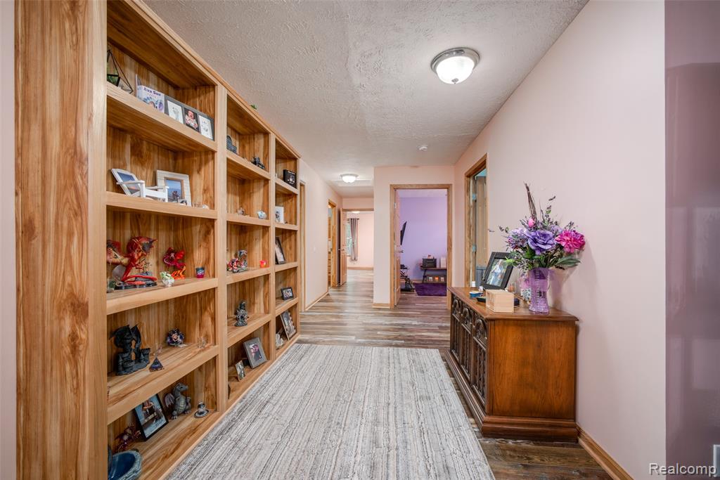 661 Locust Street Property Photo 8