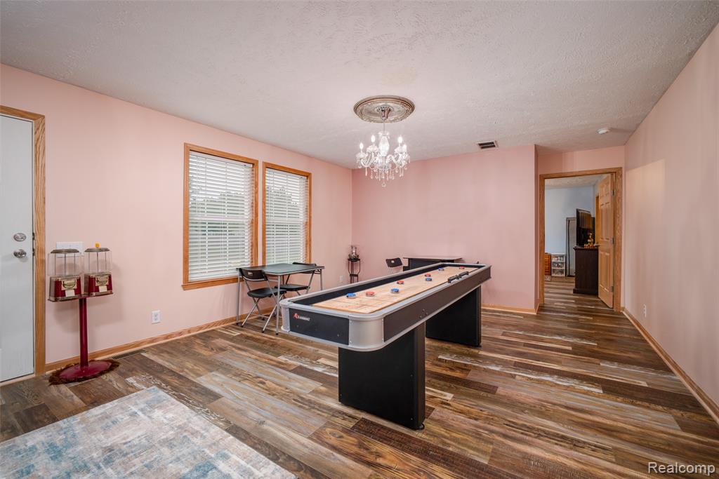 661 Locust Street Property Photo 10