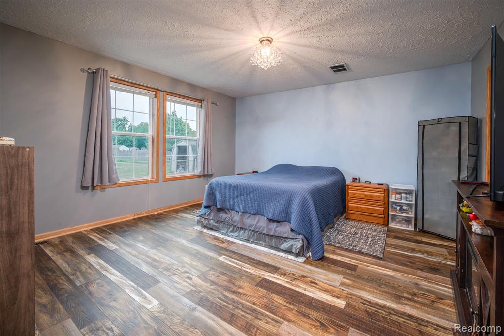 661 Locust Street Property Photo 17