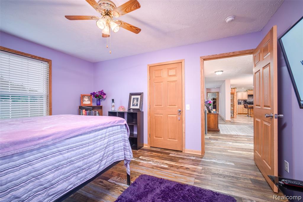 661 Locust Street Property Photo 24