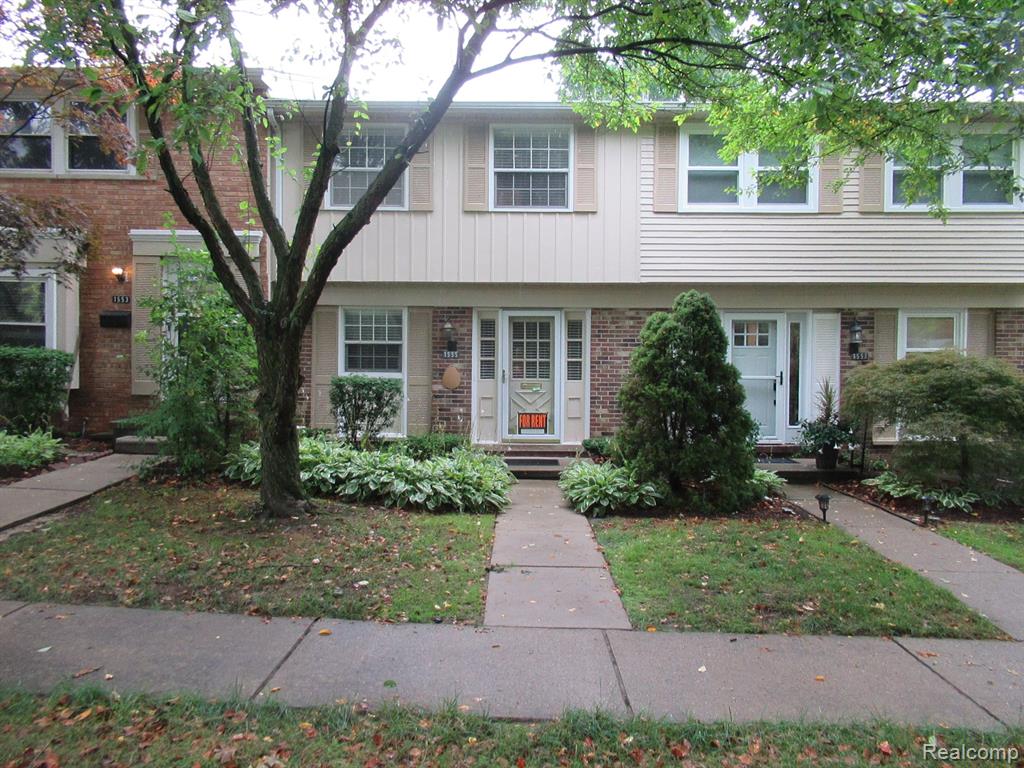 1555 BRENTWOOD Drive Property Photo 1