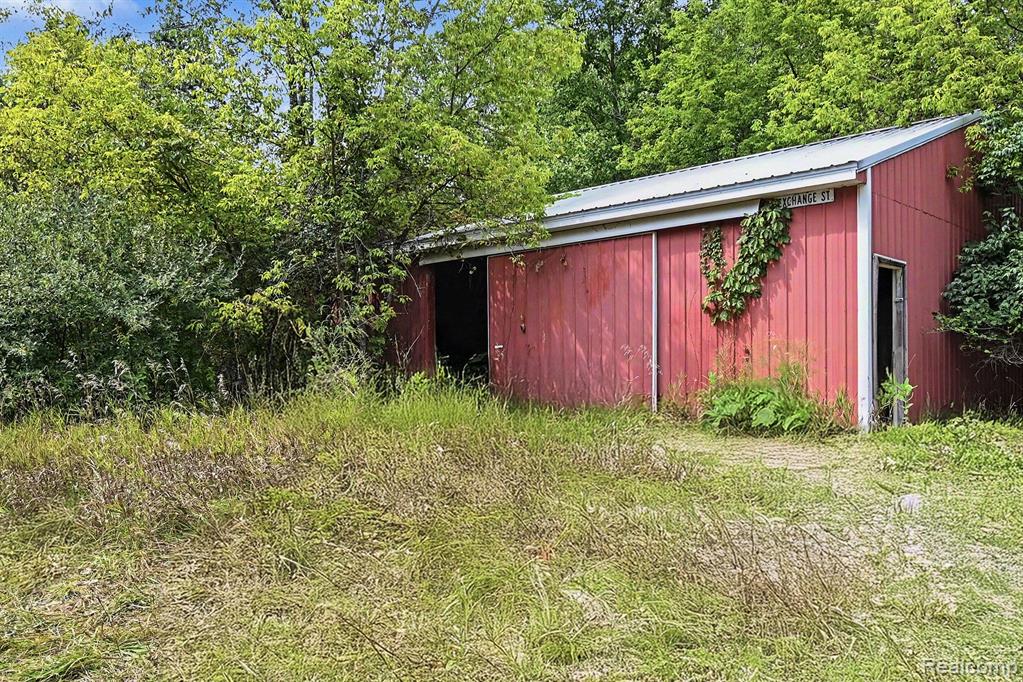 8145 Beardslee Road Property Photo 7