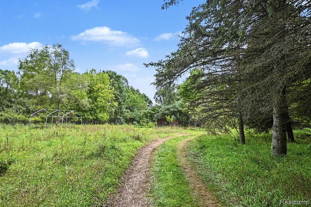 8145 Beardslee Road Property Photo 9