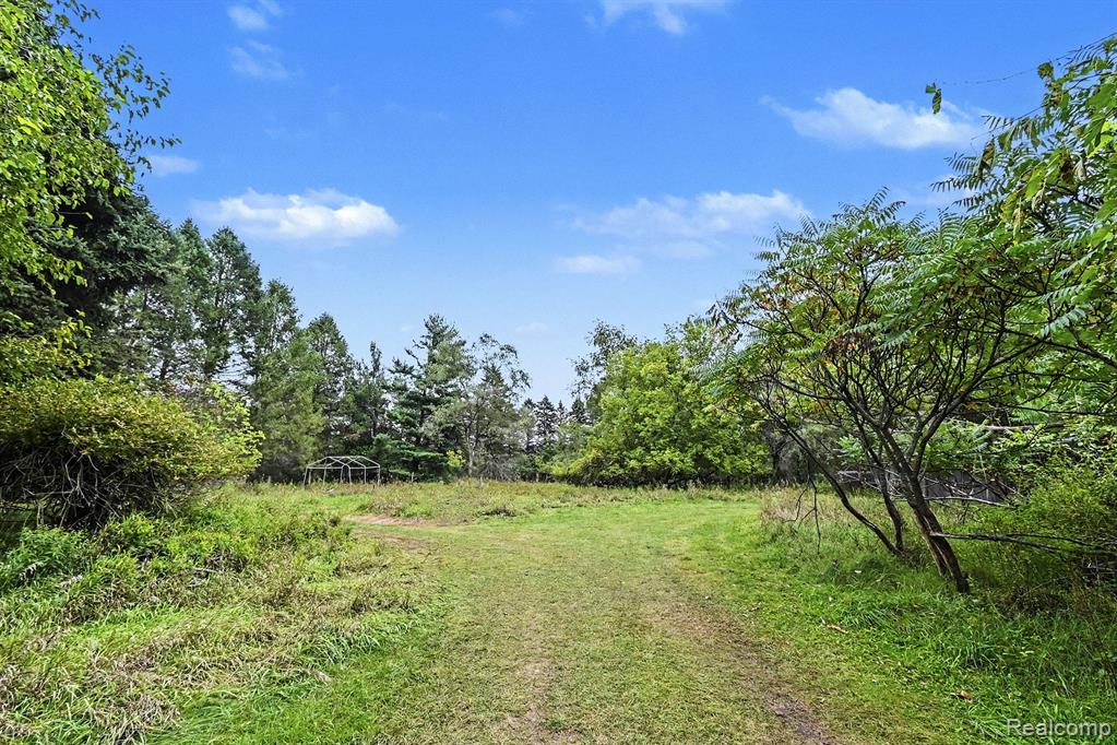 8145 Beardslee Road Property Photo 10