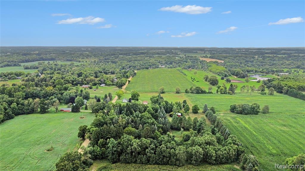 8145 Beardslee Road Property Photo 18