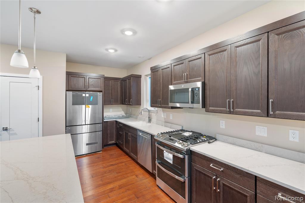 8894 Marquette Drive Property Photo 14