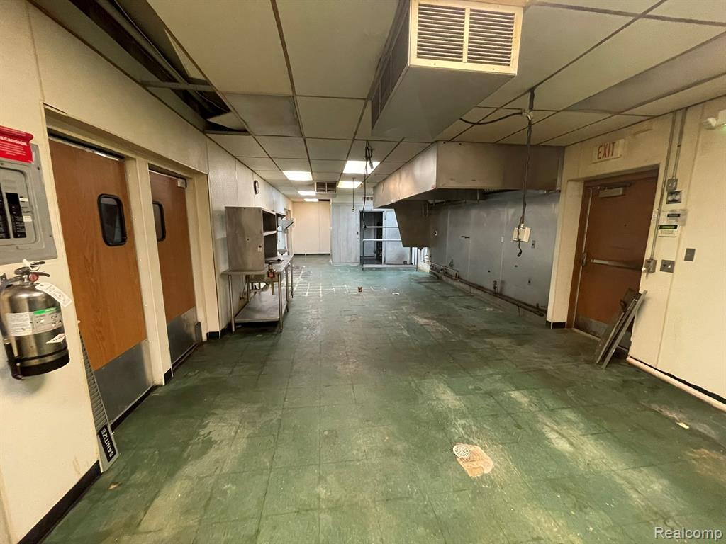 24611 Gratiot Avenue Property Photo 13