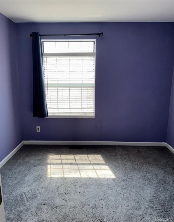 389 Neptune Drive Property Photo 14
