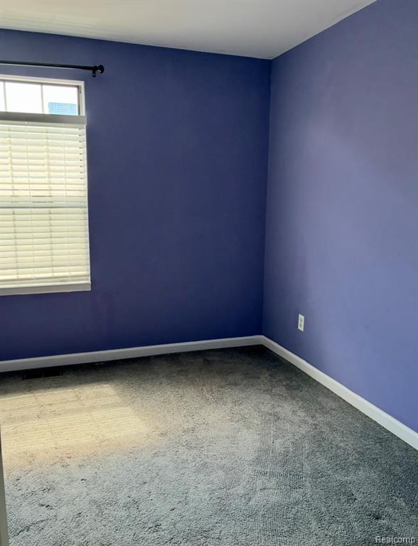 389 Neptune Drive Property Photo 15