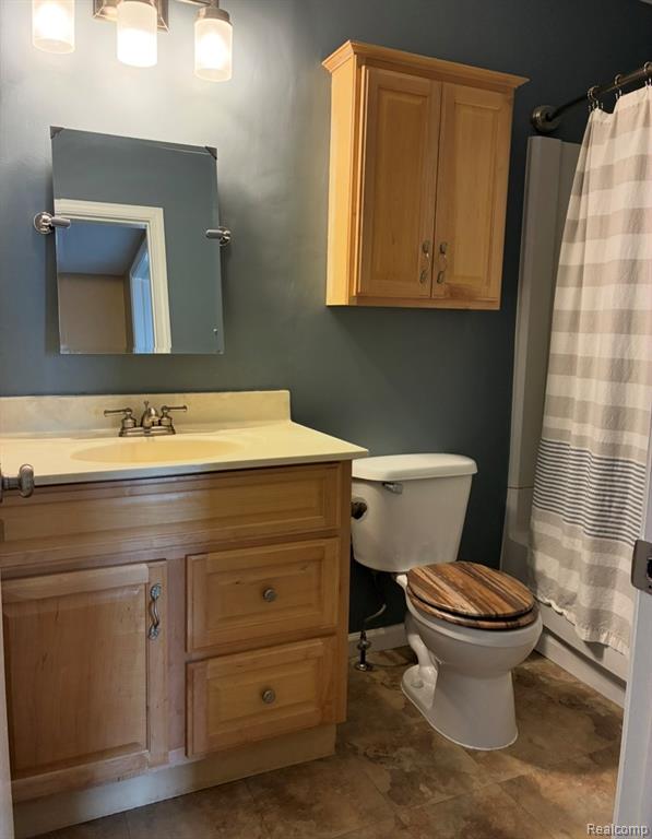 389 Neptune Drive Property Photo 17