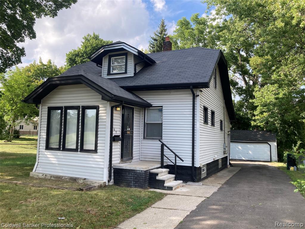 667 Northway Drive Property Photo 1