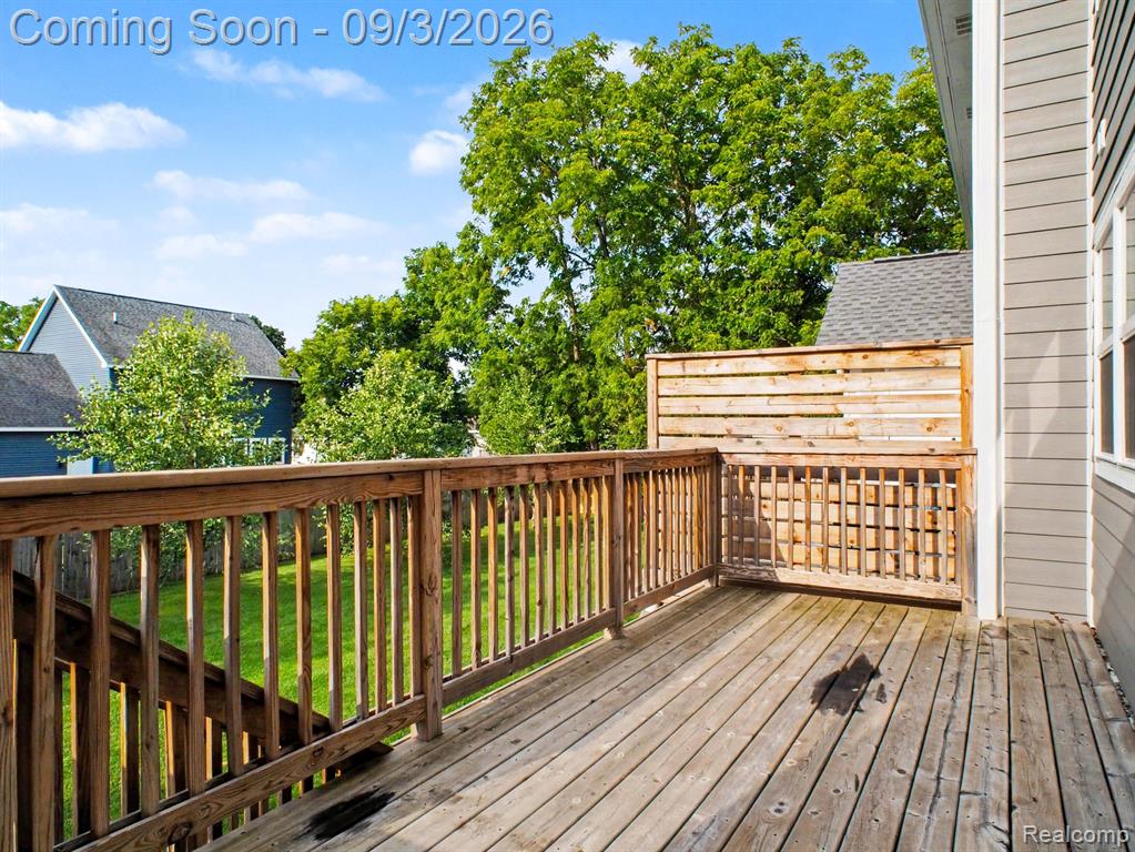204 Oakwood Street Property Photo 7