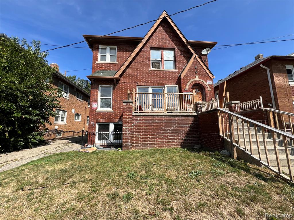74 Newberry Street Property Photo 1