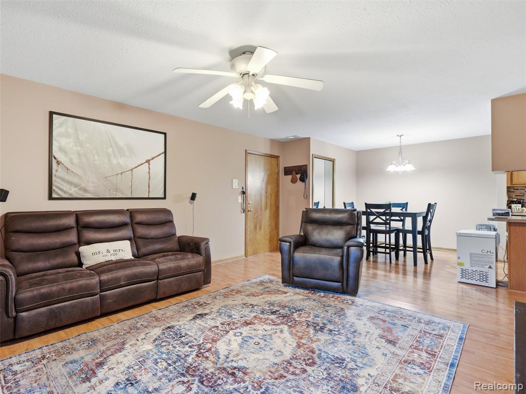 45849 Wildrye Court Property Photo 4