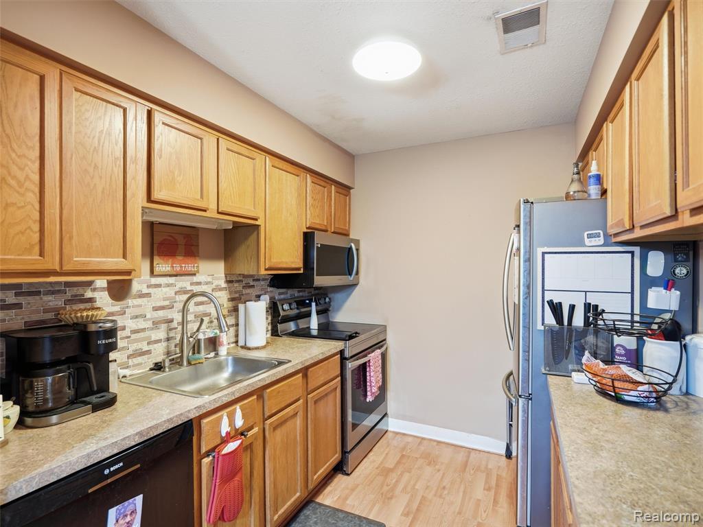 45849 Wildrye Court Property Photo 9