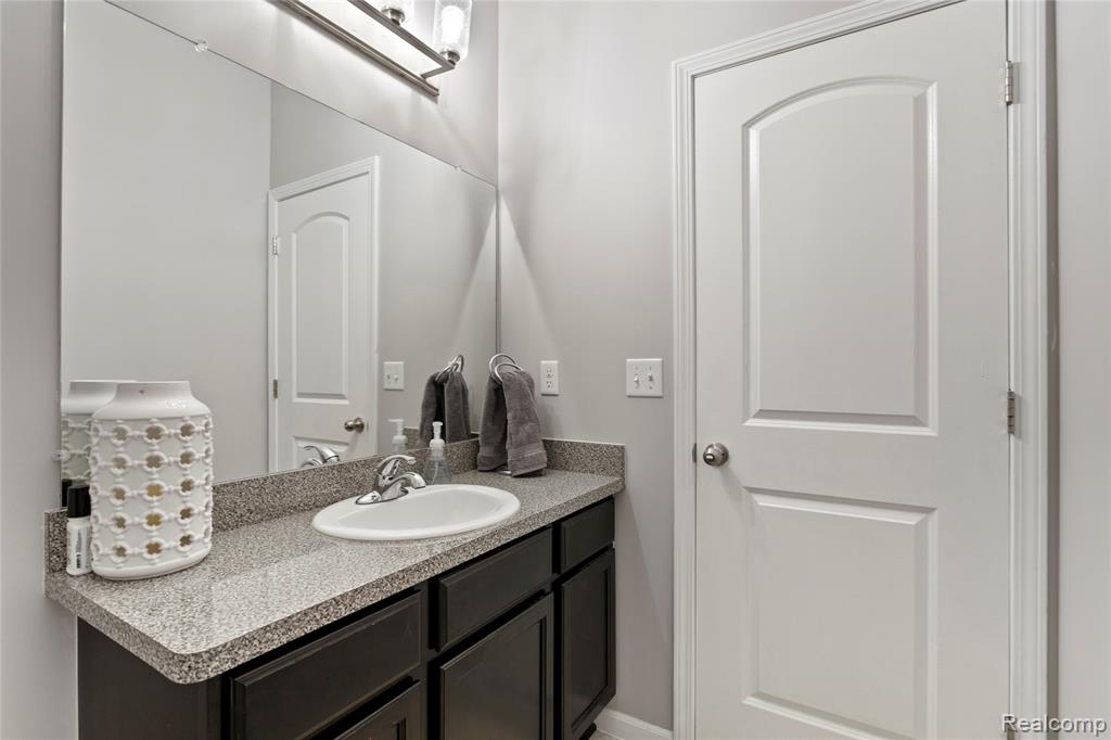 37469 Karen Ann Court Property Photo 11