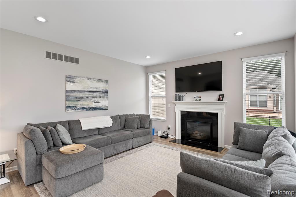 37469 Karen Ann Court Property Photo 14