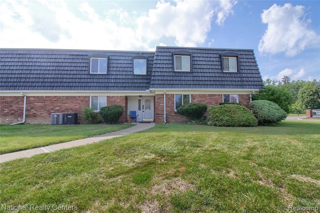1800 Colonial Village Way Property Photo 1