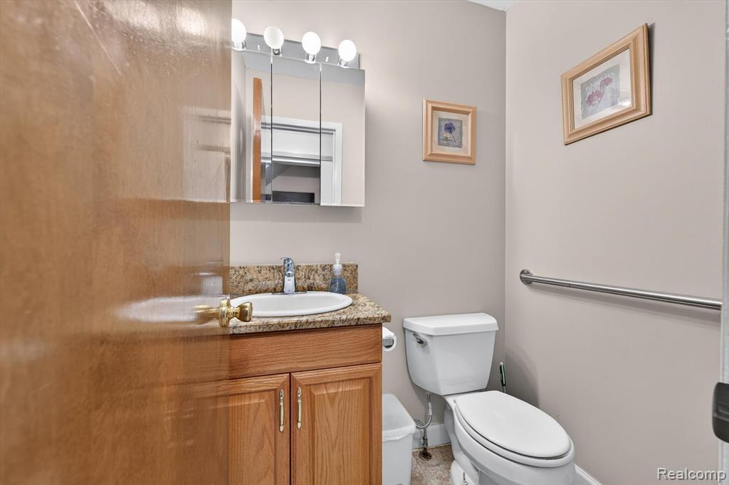 4910 Curtis Lane Property Photo 24