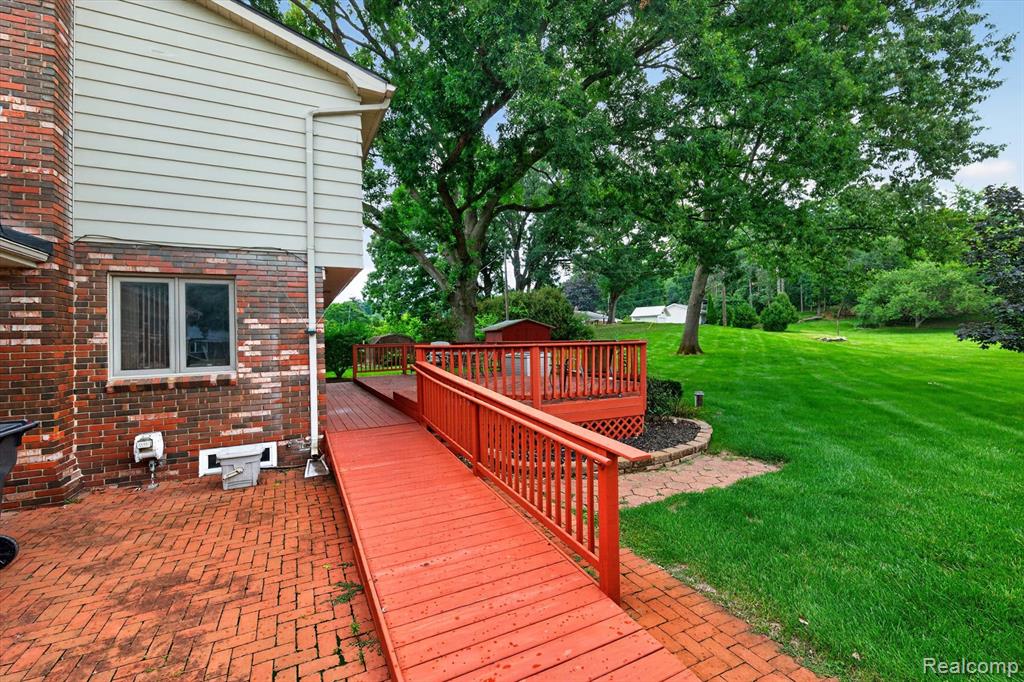 4910 Curtis Lane Property Photo 45