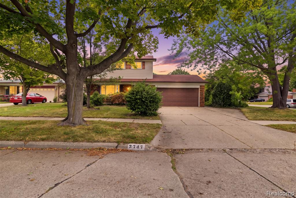 2747 Cromie Court Property Photo 1