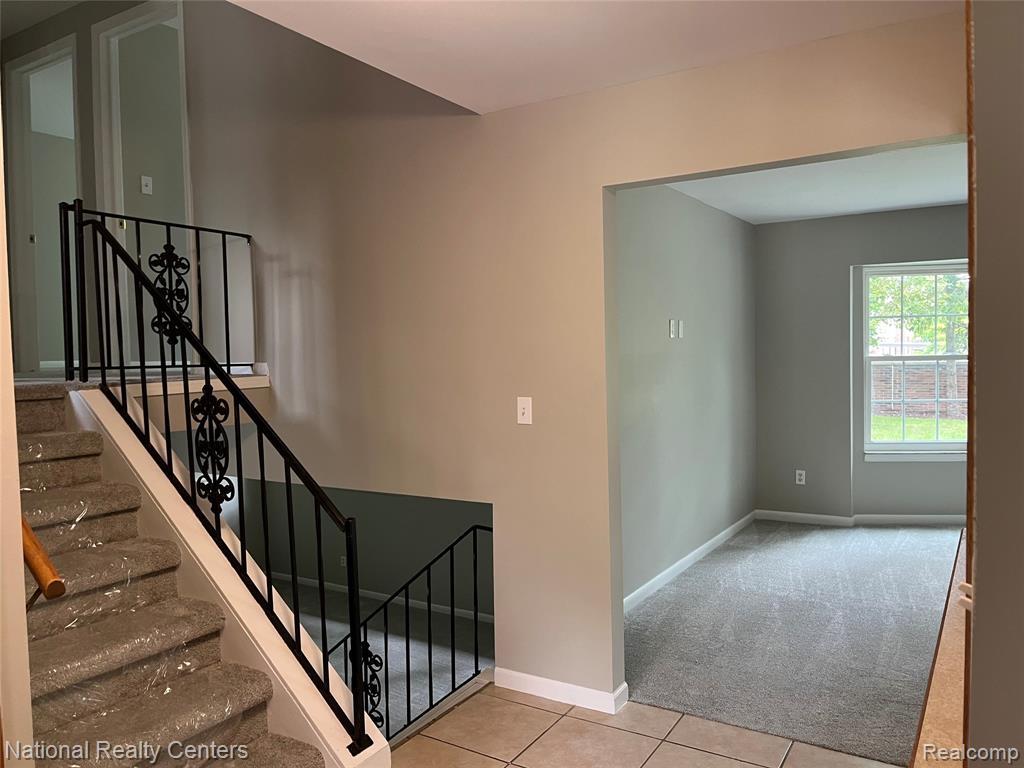 45162 Forest Trail Drive Property Photo 3