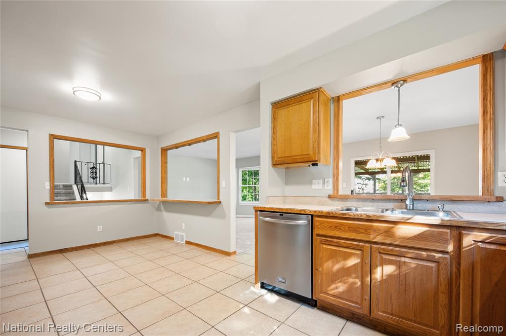 45162 Forest Trail Drive Property Photo 12