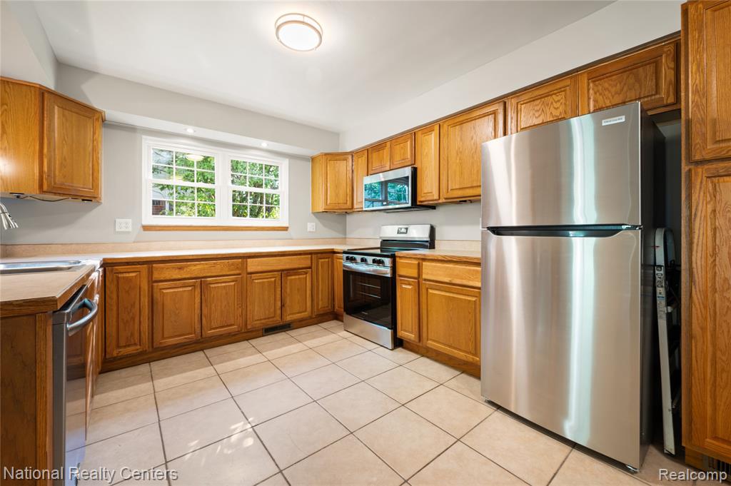 45162 Forest Trail Drive Property Photo 13
