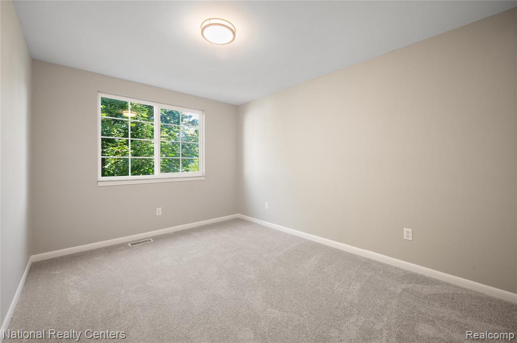 45162 Forest Trail Drive Property Photo 32