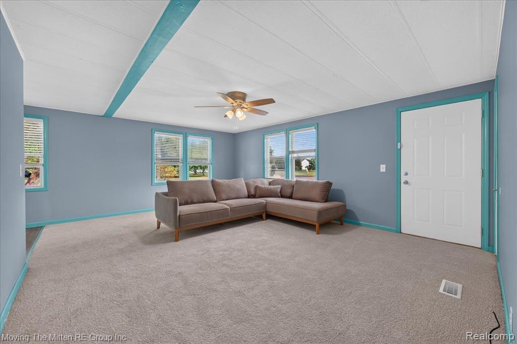 40 Owen Street Property Photo 6
