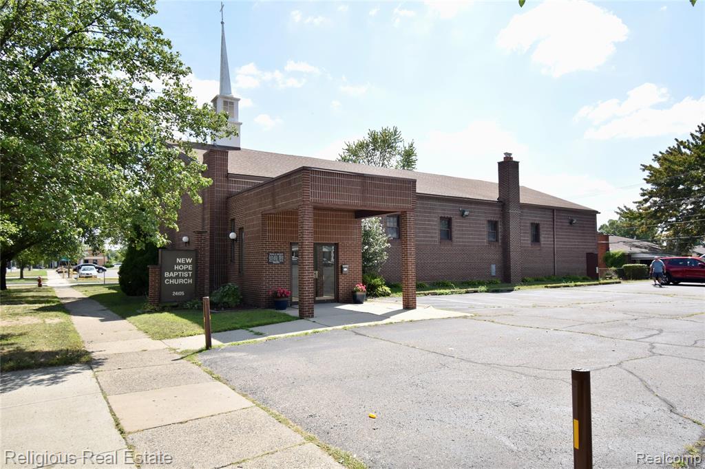 24105 Hass St Property Photo 1