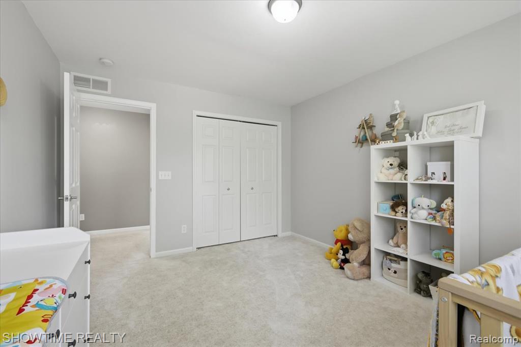 7386 Tottenham Property Photo 29
